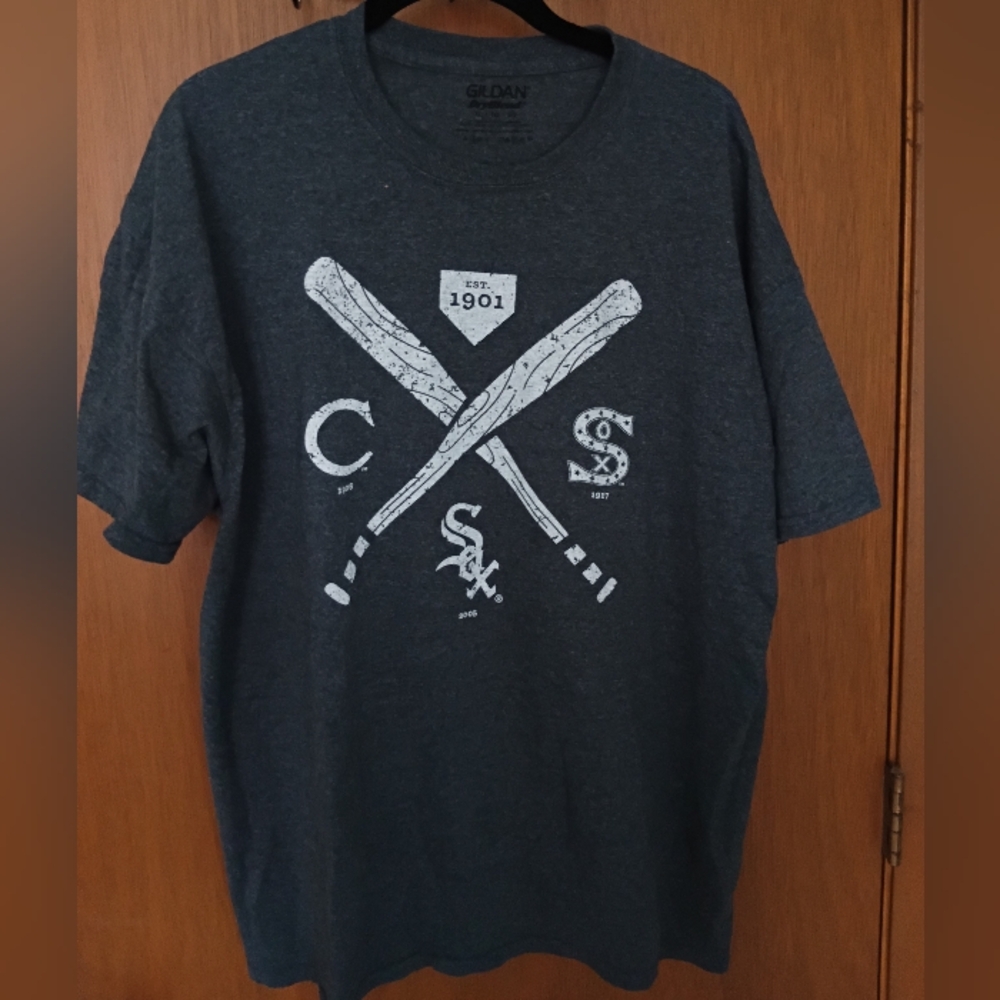 Gildan Men's Dark Gray Baseball Graphic Tee